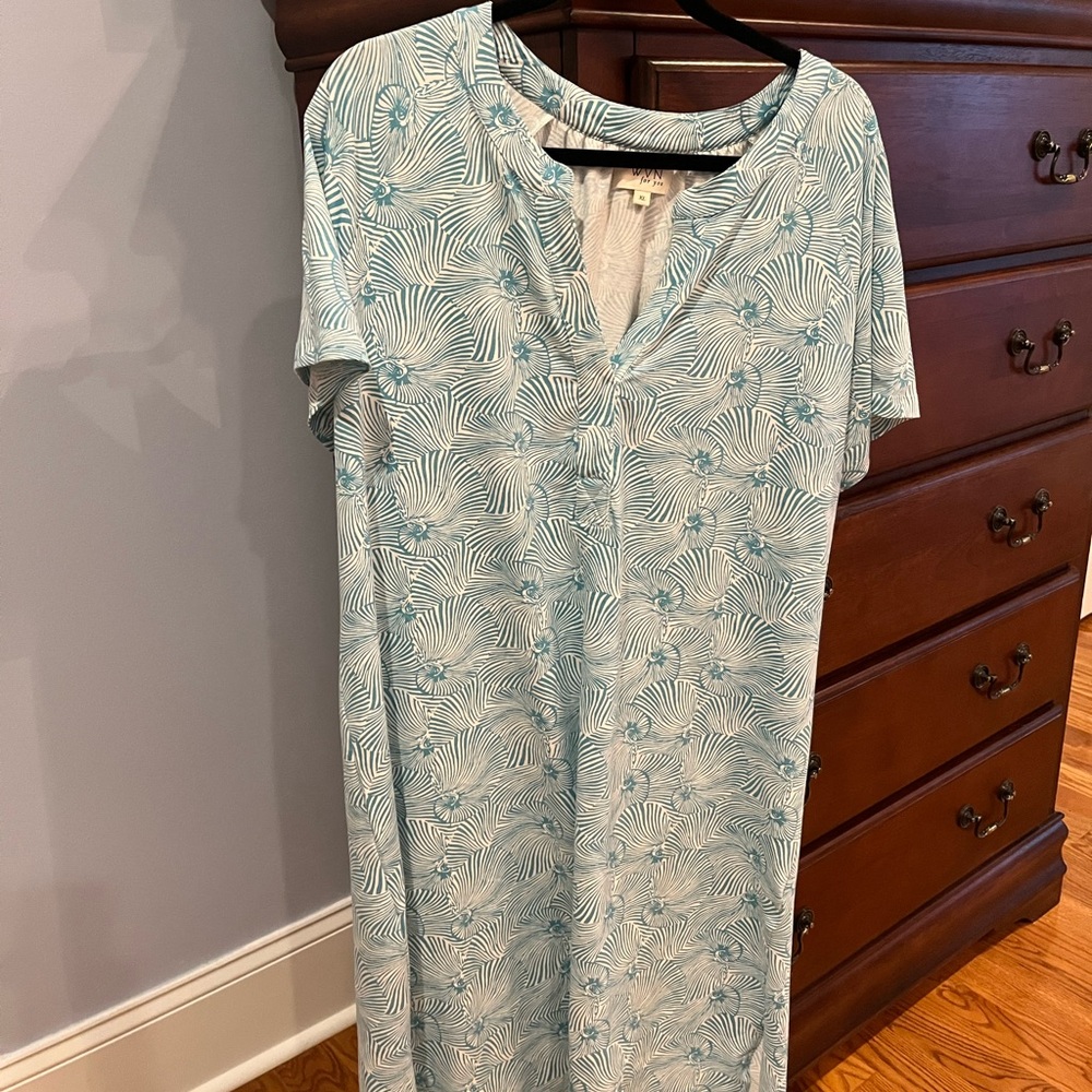 WVN natalius Shell print maxi dress.